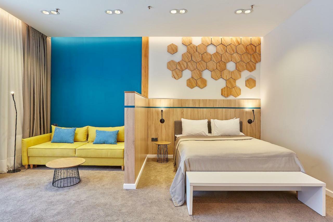 Aqua-Minsk Hotel Plus ภายนอก รูปภาพ