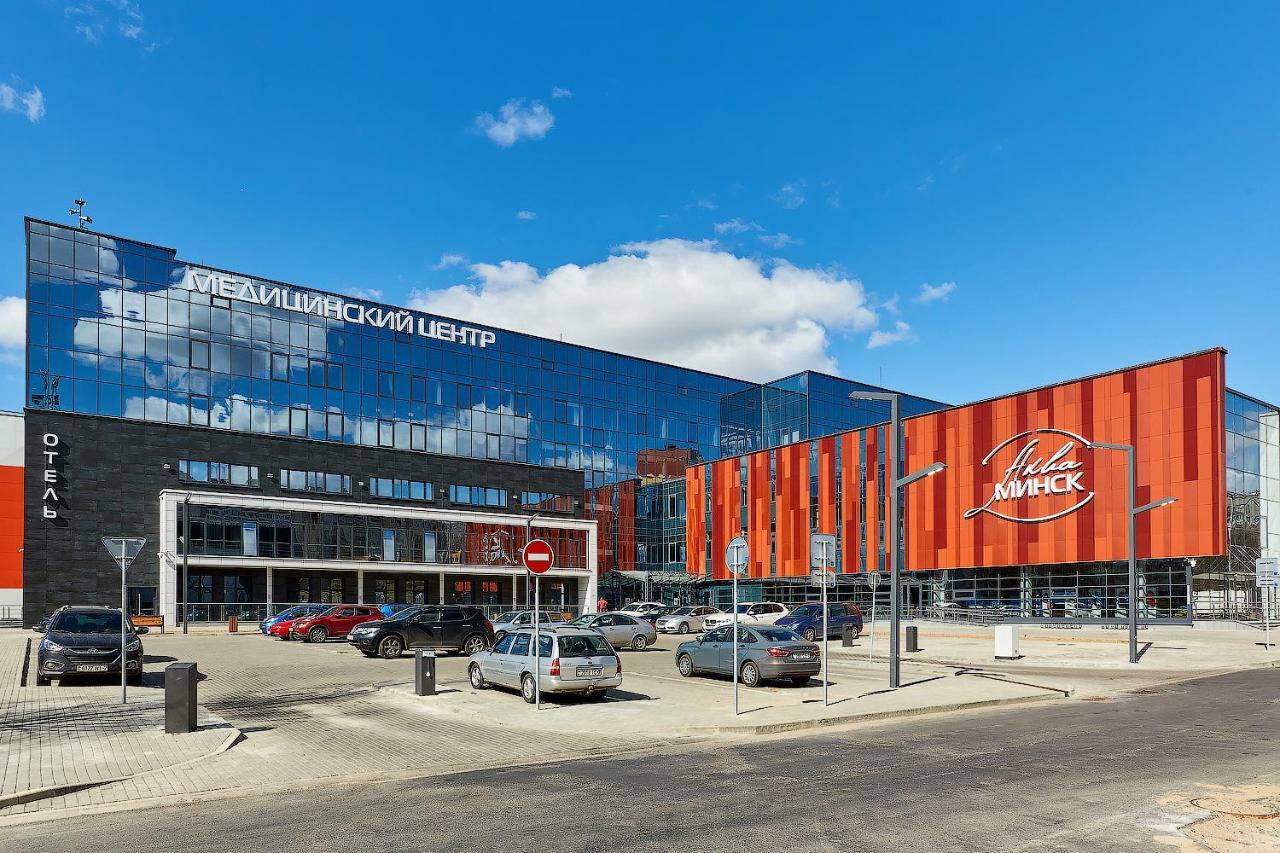 Aqua-Minsk Hotel Plus ภายนอก รูปภาพ