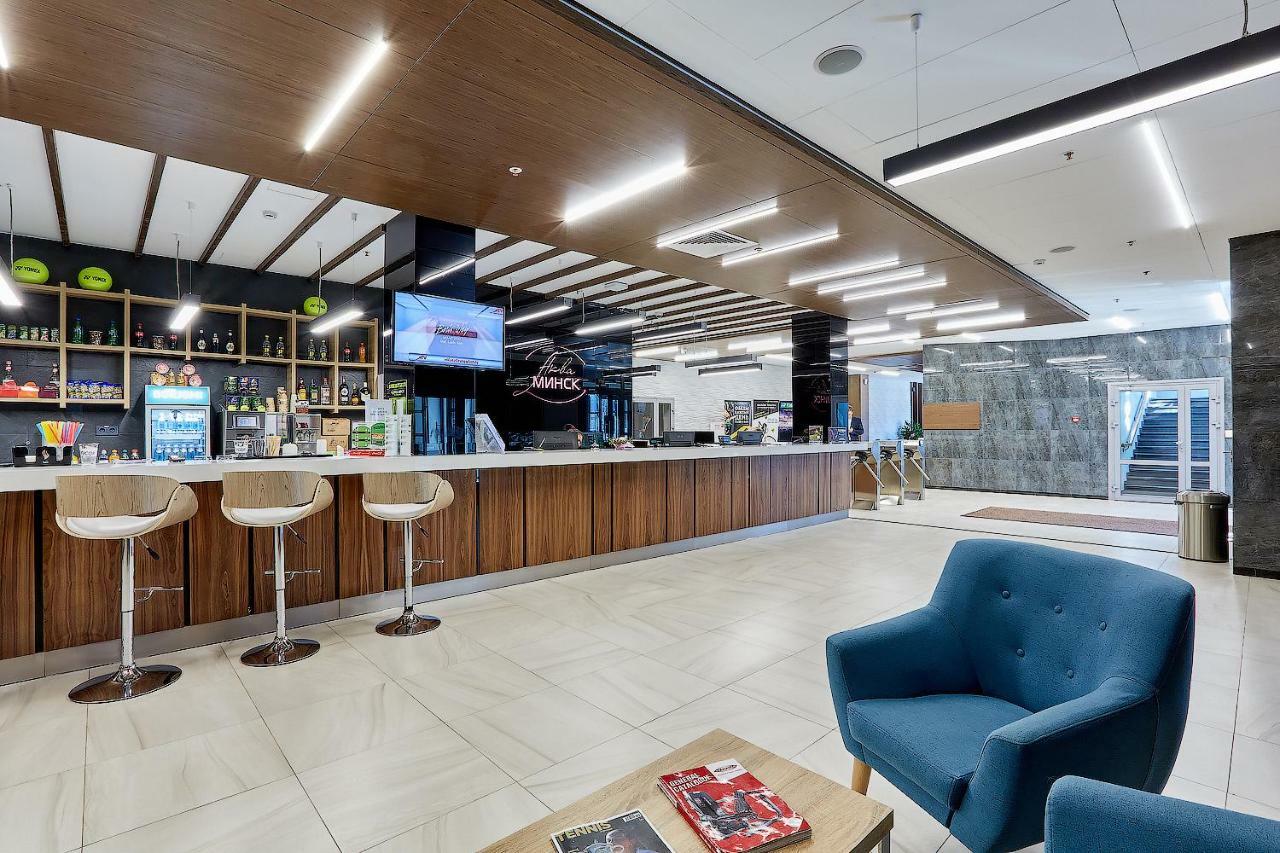 Aqua-Minsk Hotel Plus ภายนอก รูปภาพ